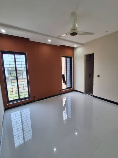 10 Marla Brand New Upper Portion for Rent in Bagh-e-Iram | First Entry