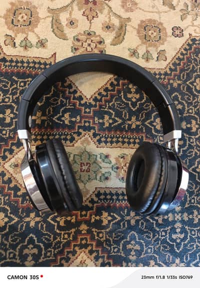 hmaston brand headphones