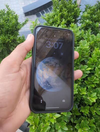 Apple iPhone XR