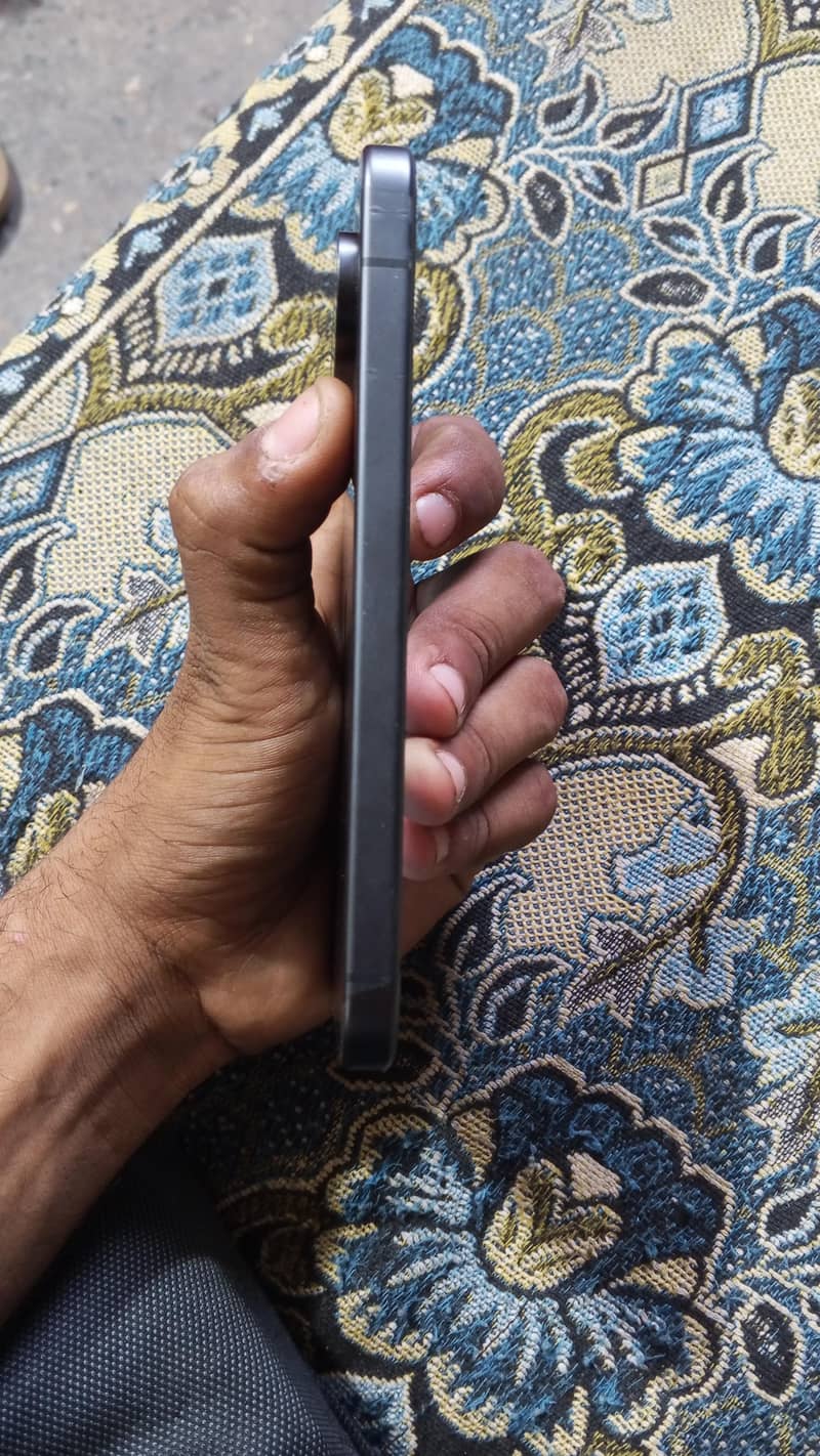 Google Pixel 9 3