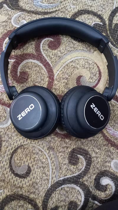 Strom headphones by ZERO for sale.
