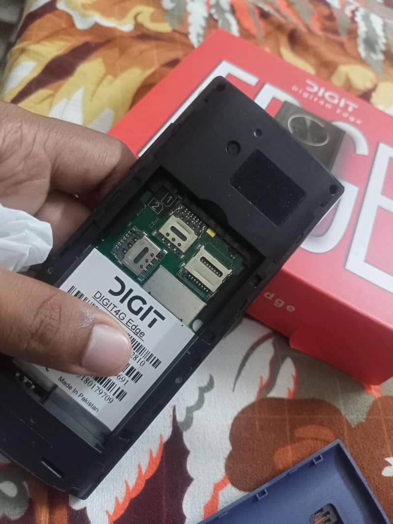 Box open Digit Edge Mobile Touch & Type 1