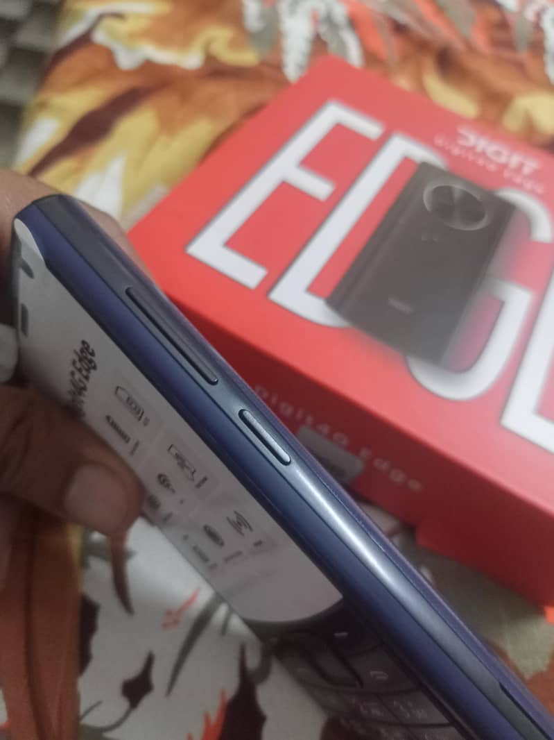 Box open Digit Edge Mobile Touch & Type 2