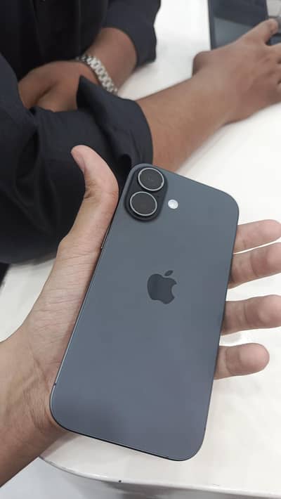 Apple iPhone 17 JV 2 Cycle Count