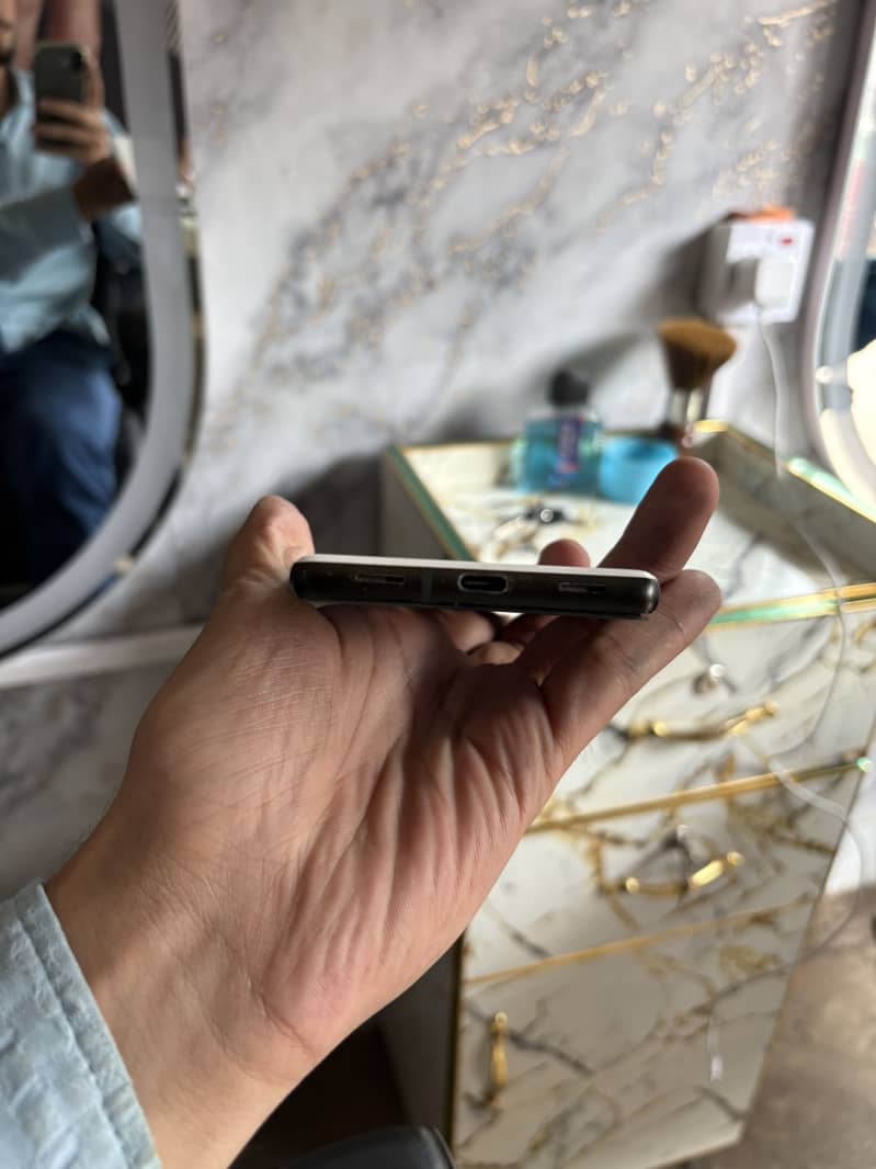Google Pixel 6a 4
