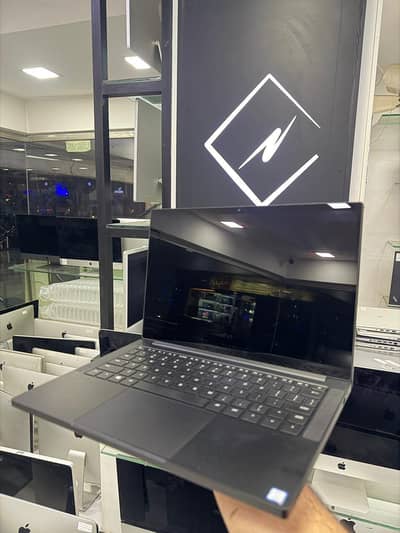 Razer Blade 14 2020 RZ09-033 Core i7 16GB RAM | 512GB SSD 4K Touch