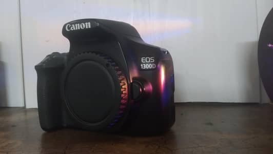 CANON 1300D camera youngnu 50mm lens