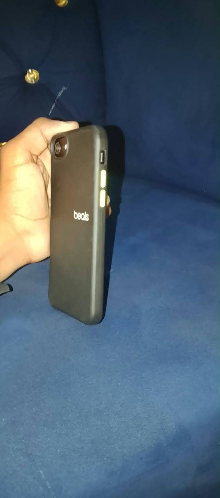 Apple iPhone 7 0