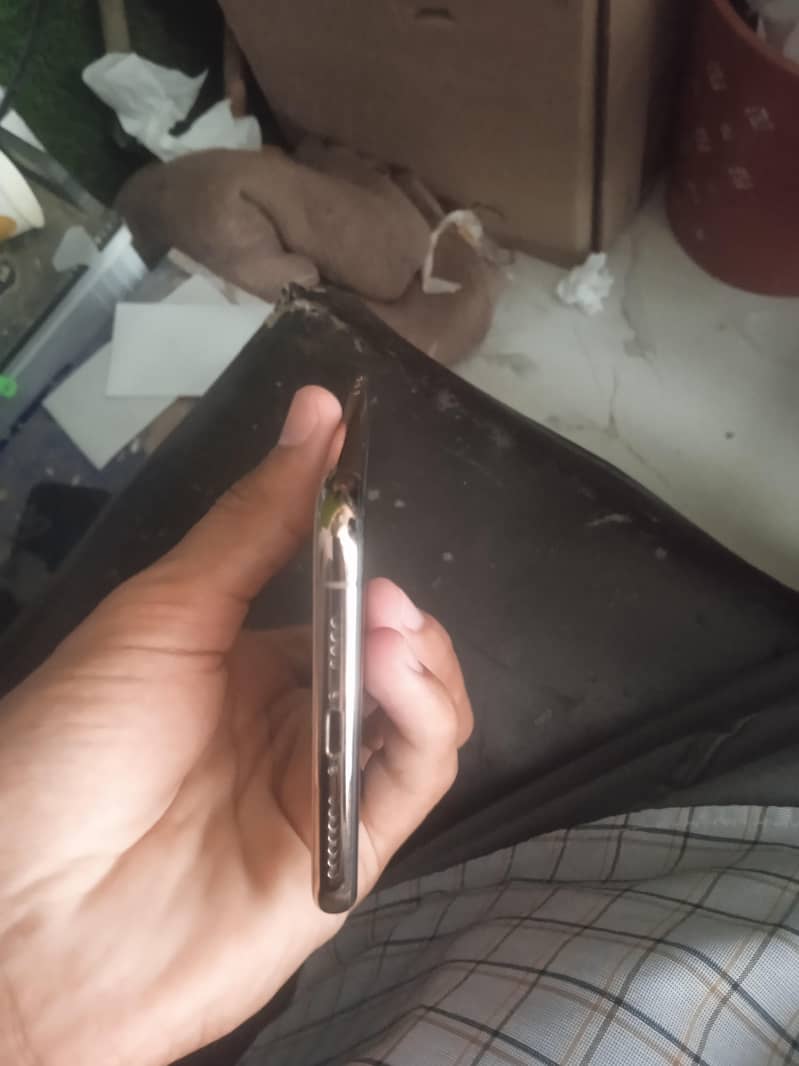 iphonexsmax 1