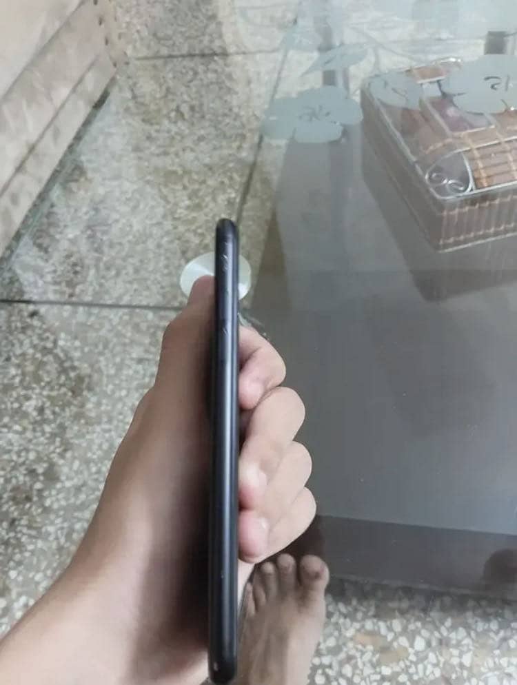 Apple iPhone 7 2