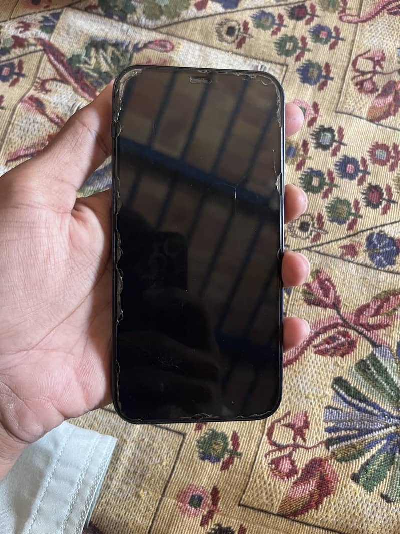 Apple iPhone 12 2