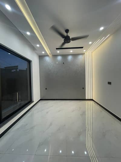Beautiful Apartment For Rent In Lake City Meadows 2 Bed 2 Washroom 1 Kitchen Location Lake City Meadows F Block Near DHA Phase 5