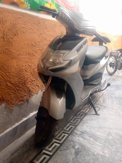 Road King R. 99 Electric 2025 - Silver - just Battery Issue