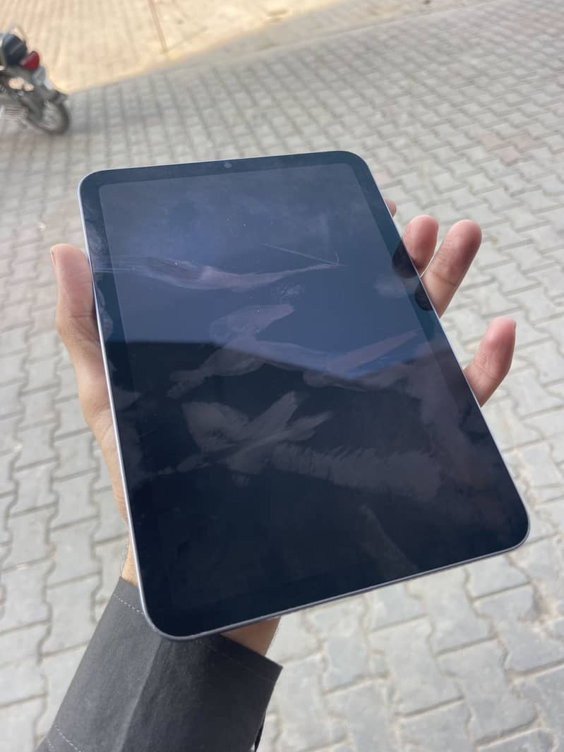iPad mini 6 (64GB) 0