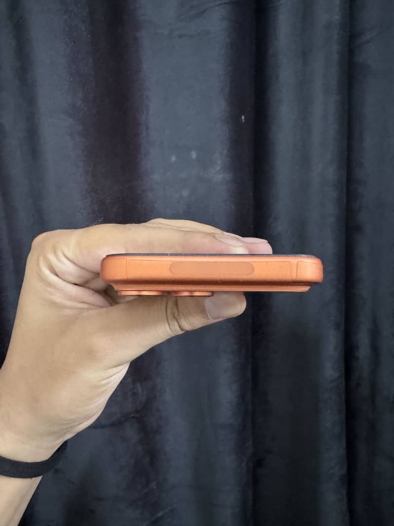 Apple iPhone 17 Pro Max 2