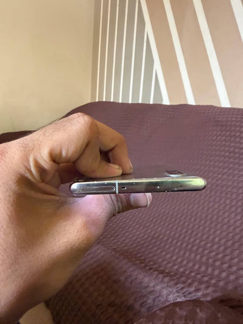 Samsung Mobile Note 10 Plus 4