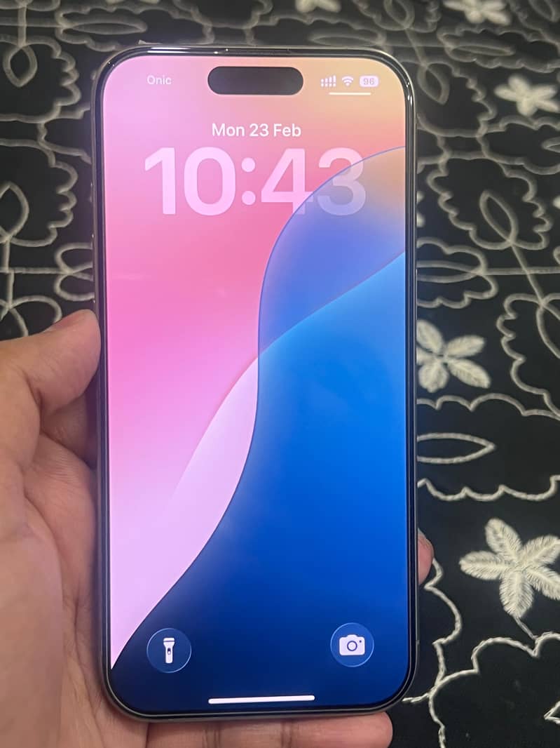Apple iPhone 15 Pro 1