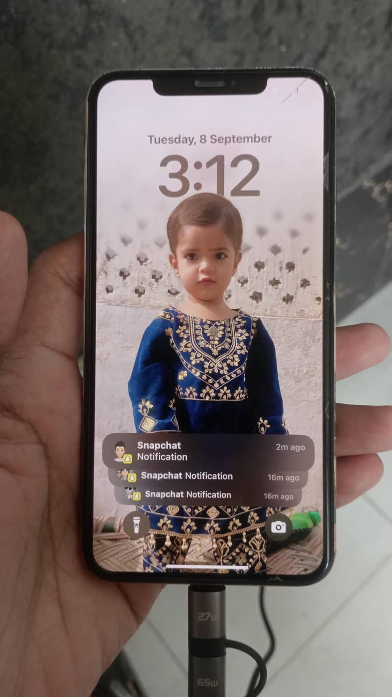 iPhone XS Max 1