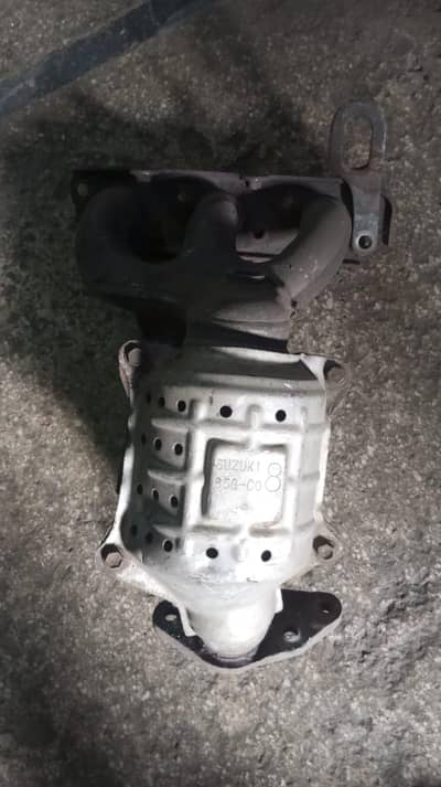 Catalytic Converter for Alto wagonR Reborn Gli Prius Vezel Vitz n WGN