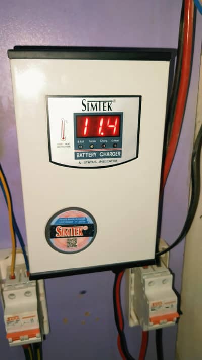 Simtek Battery Charger 12vol 20Amp  Battery ABattery Charger 12V 20Amp