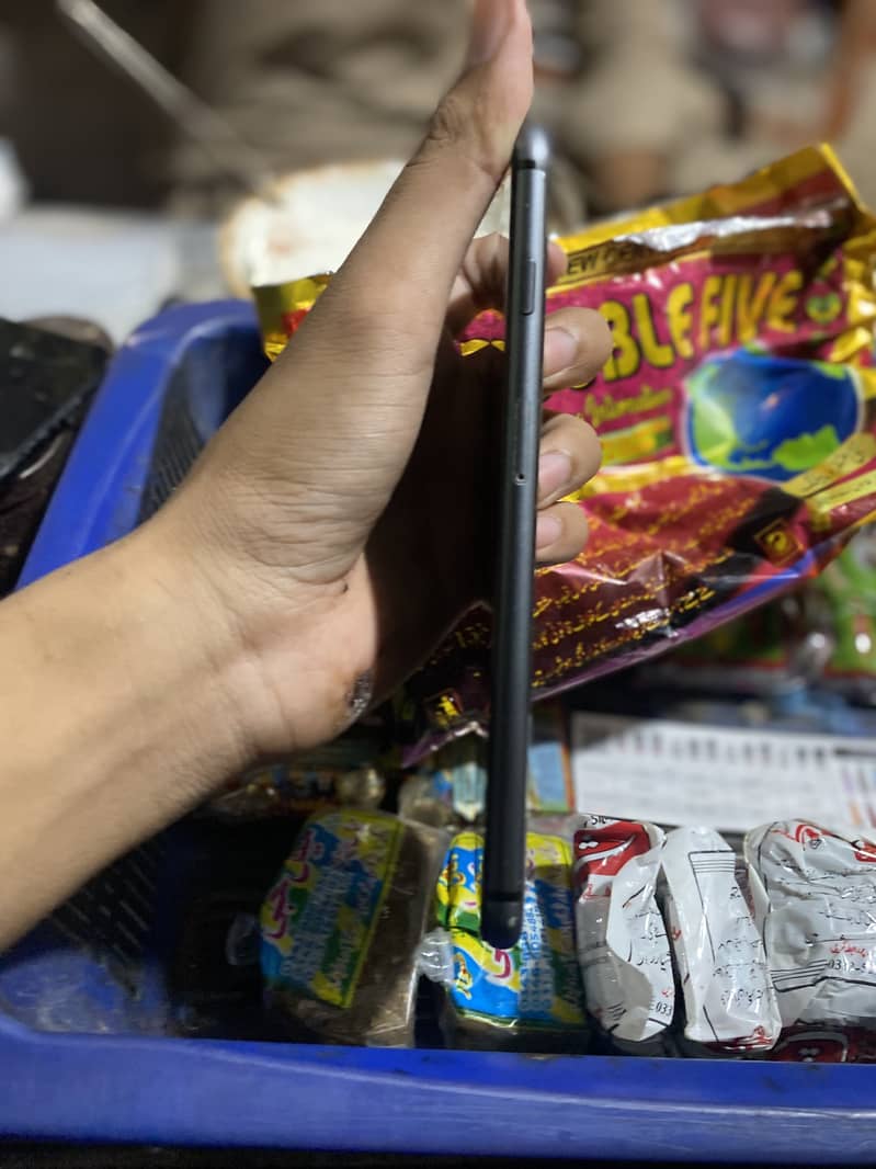 Apple iPhone 8 Plus 4