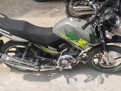 Yamaha ybr125G
