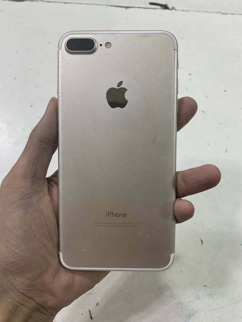 Apple iPhone 7 Plus 2