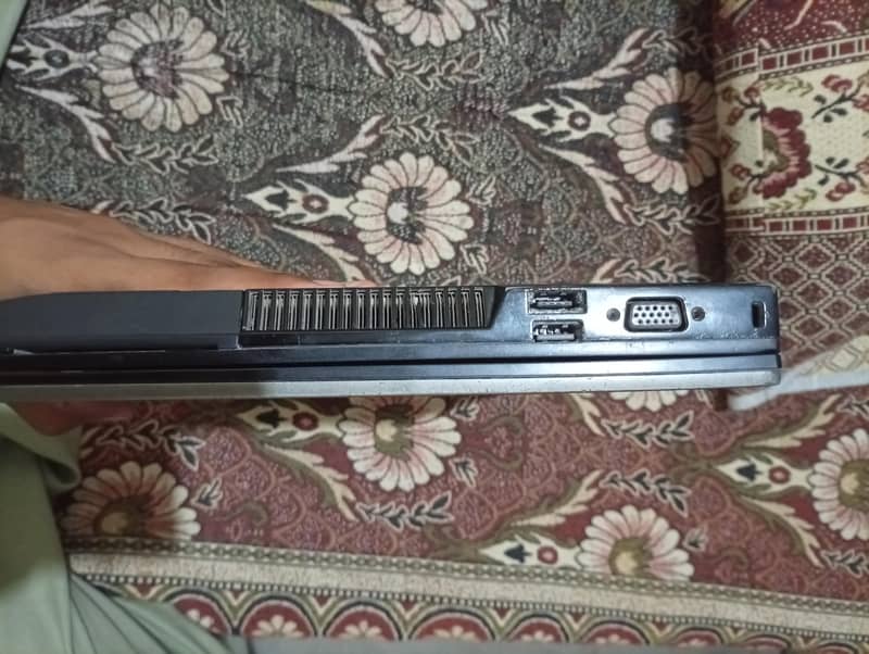 Dell Latitude E6410 4