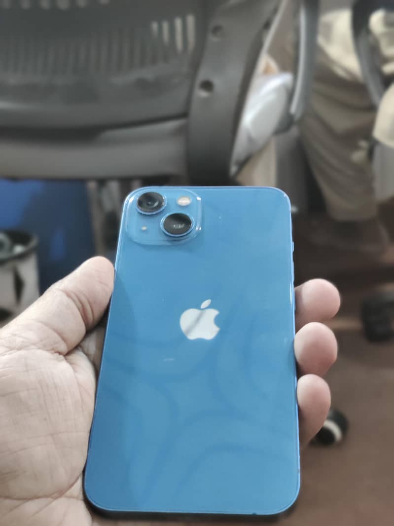 Apple iPhone 13 3