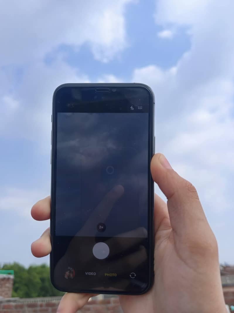 Apple iPhone 11 Pro 2