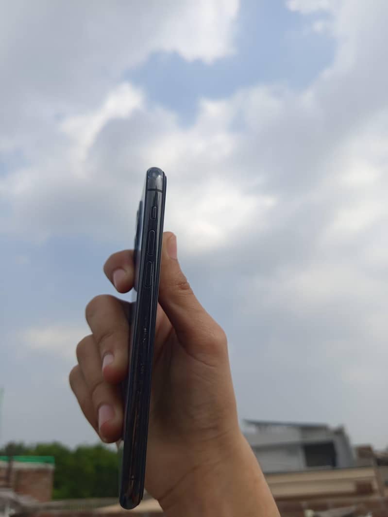 Apple iPhone 11 Pro 5