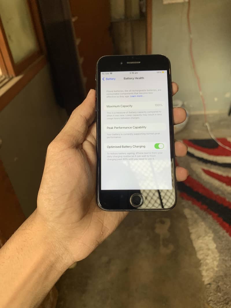 Apple iPhone 7 3