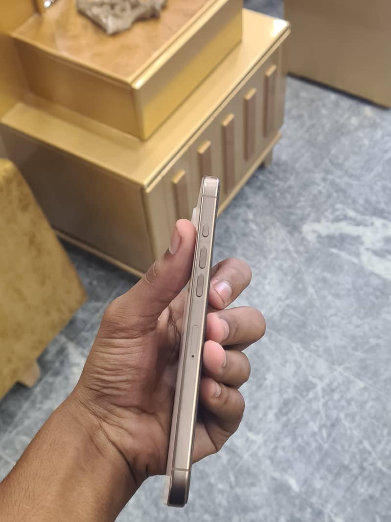 iPhone 16 Pro maxx 1