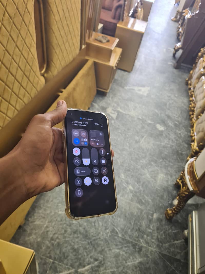 iPhone 16 Pro maxx 4