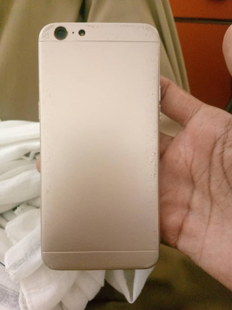 OPPO A57 1