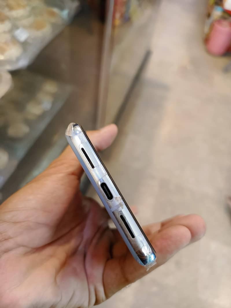 Google Pixel 8 Pro 4