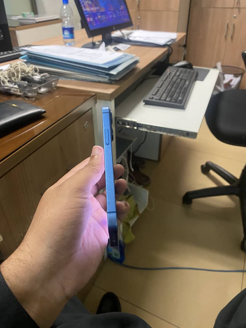 Apple iPhone 13 mini 3