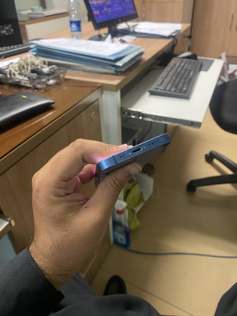 Apple iPhone 13 mini 5