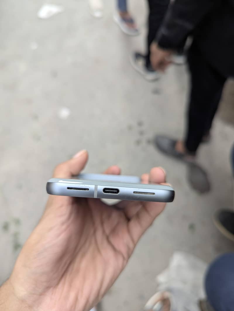 Google Pixel 8 3