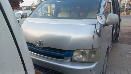 Toyota Hiace 224