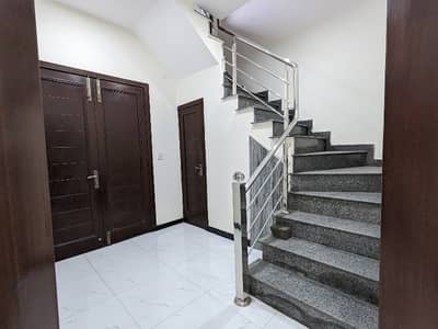8 MARLA LIKE NEW DOUBLE-STOREY HOUSE FOR SALE IN MILITARY ACCOUNTS SOCIETY
