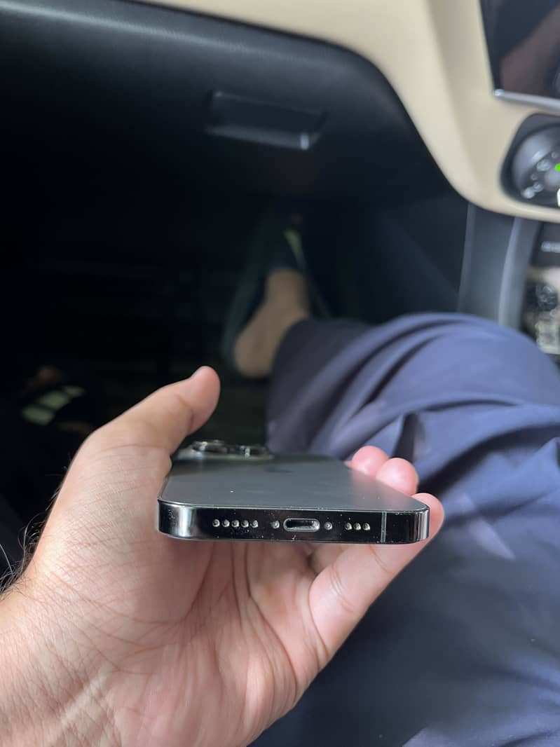 Apple iPhone 14 Pro 3