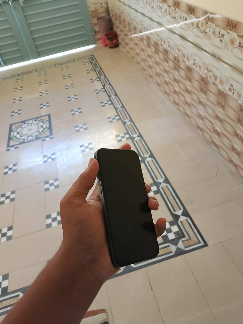 Apple iPhone 13 pro 1
