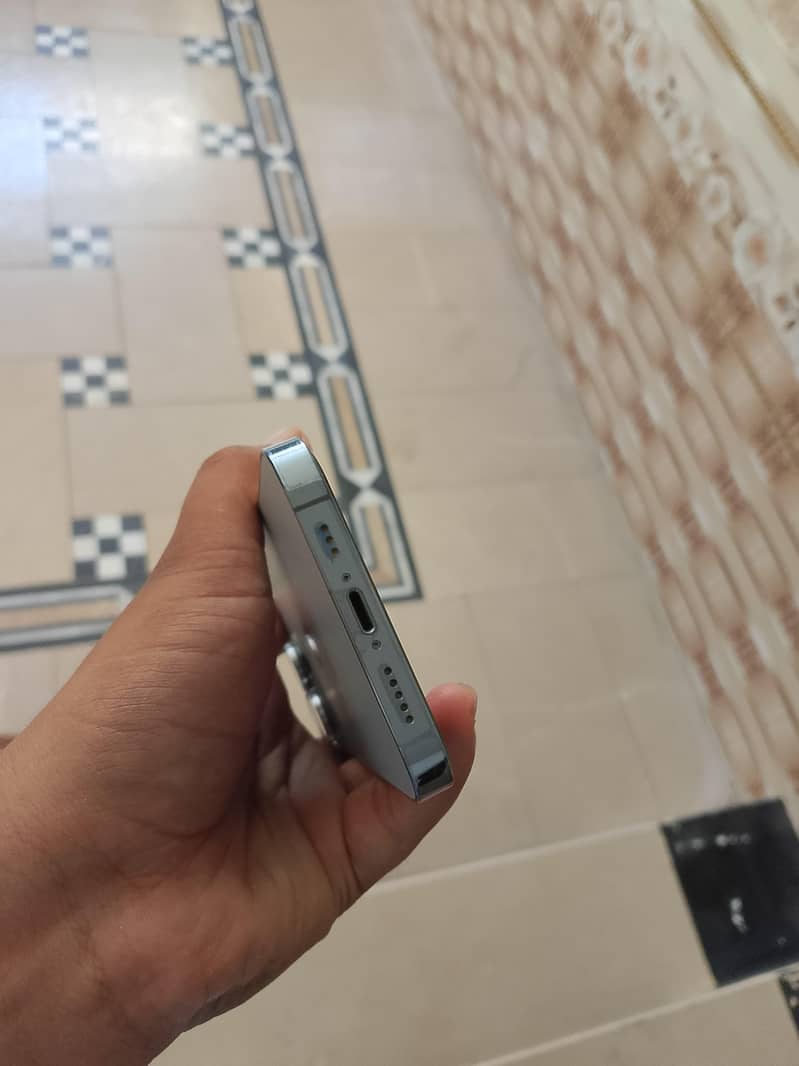 Apple iPhone 13 pro 2