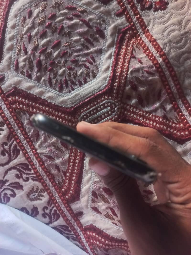 Apple iPhone X 5