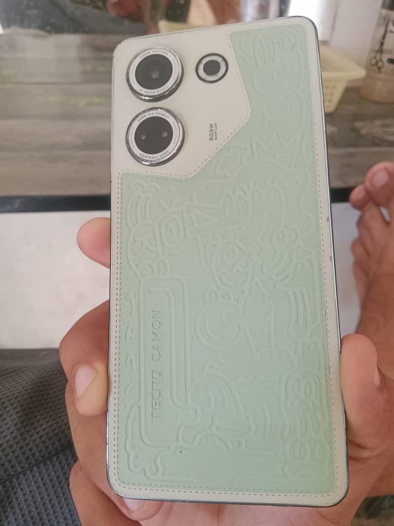 Tecno CAMON 20 0