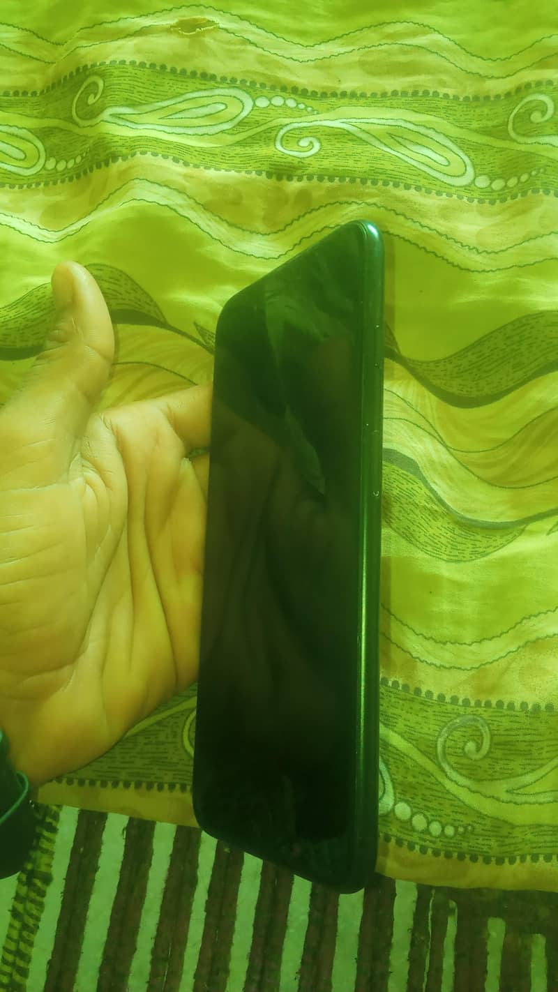 Apple iPhone 7 Plus 1