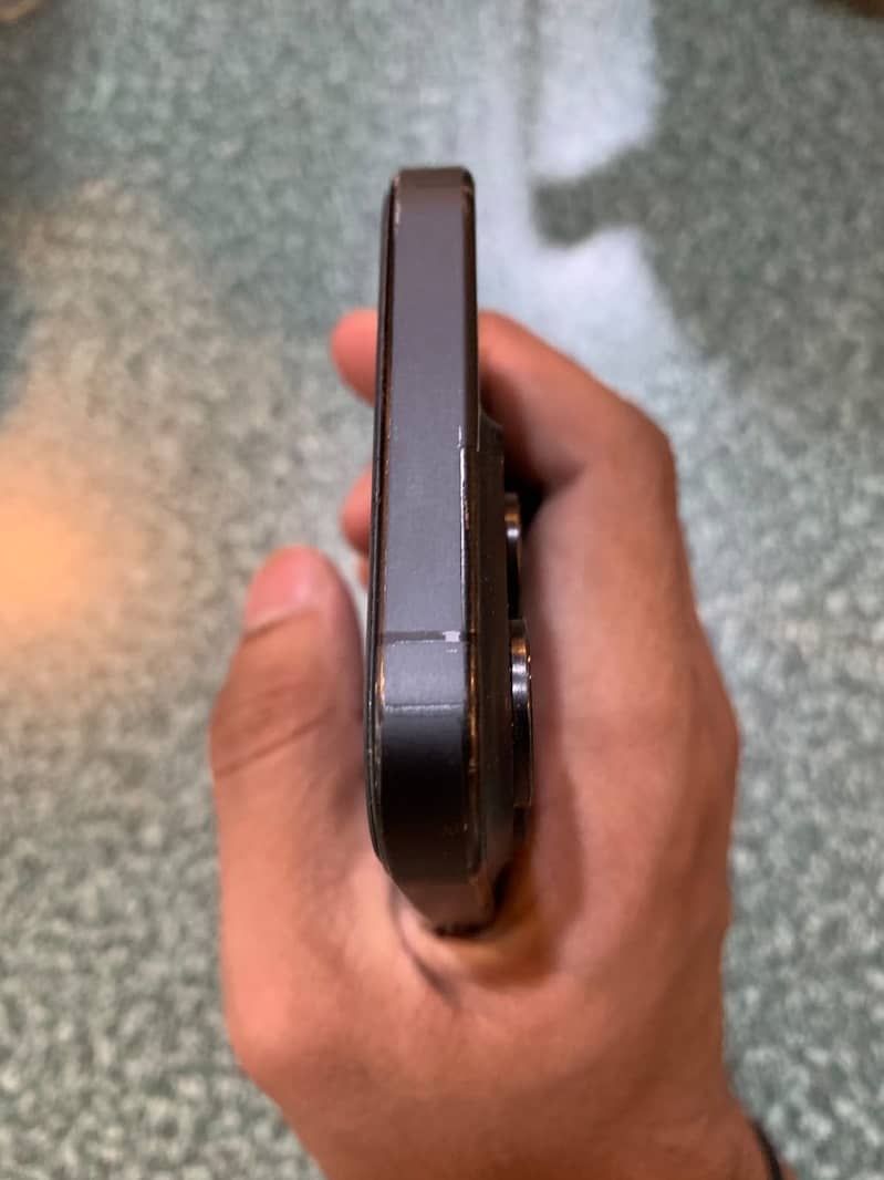 Apple iPhone 15 Pro 5