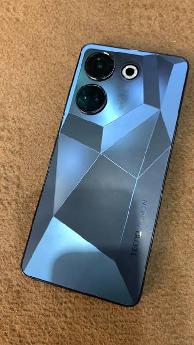 Tecno CAMON 20