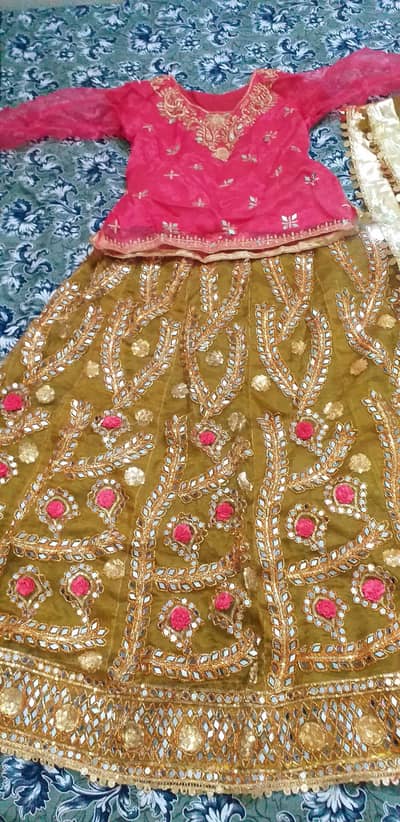 bridal mehndi  lehnga